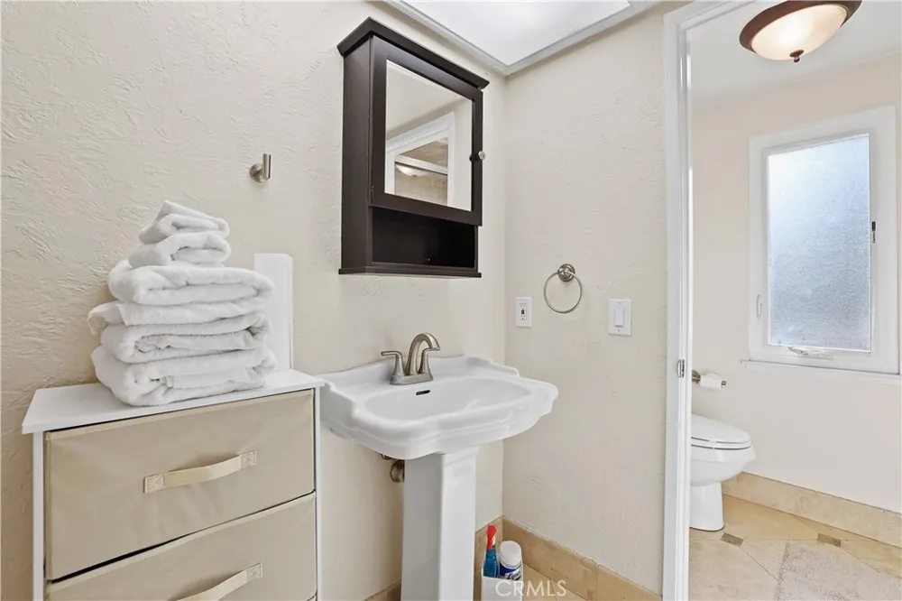 20981 Coastview Lane Huntington Beach, CA 92648
