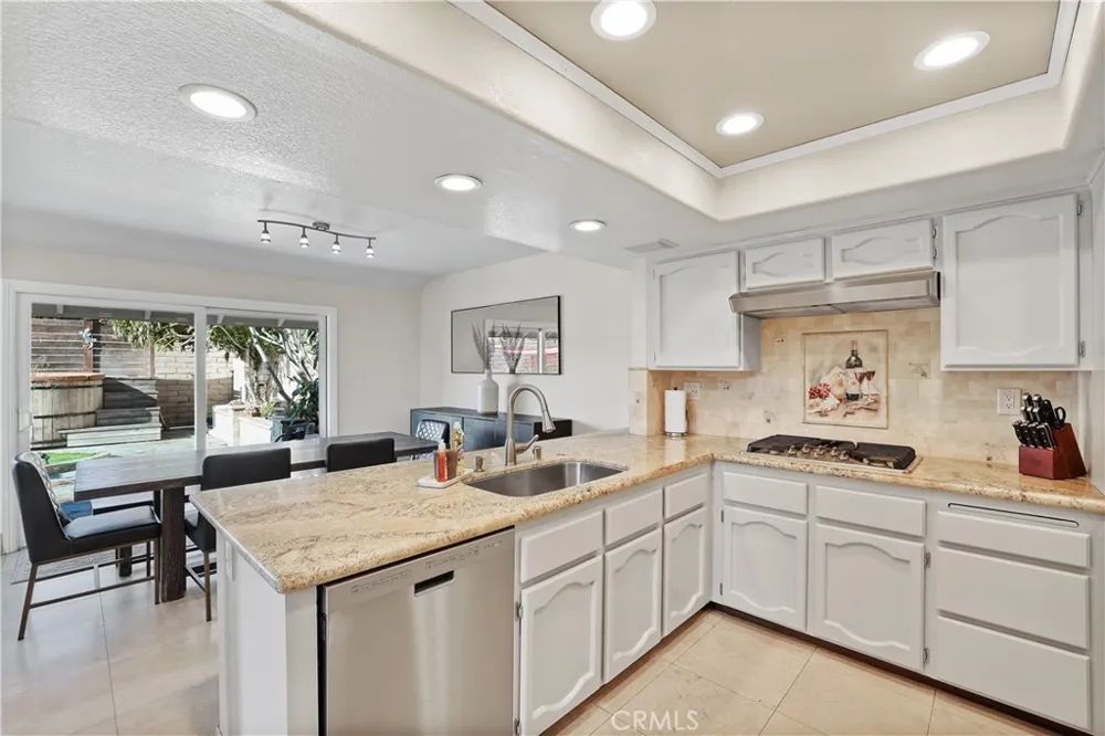 20981 Coastview Lane Huntington Beach, CA 92648