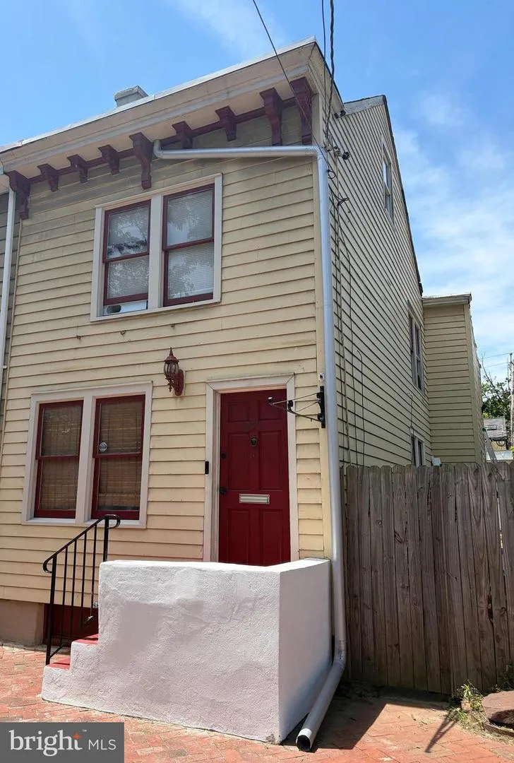 255 CLAY STREET Trenton, NJ 08611