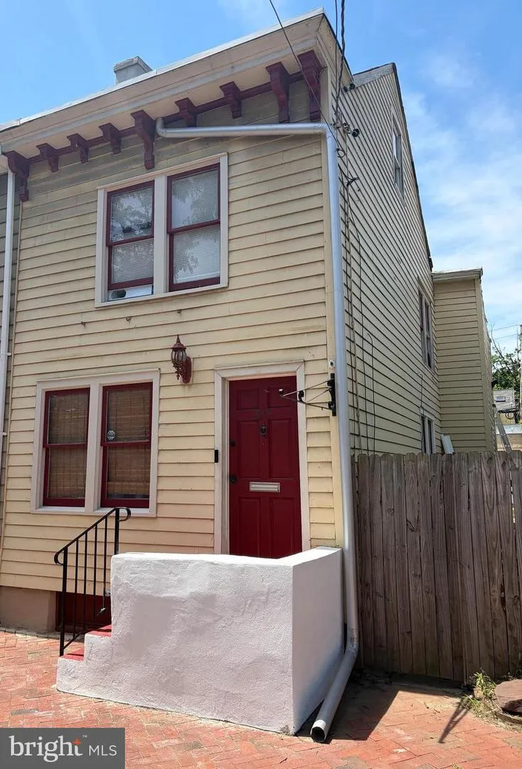 255 CLAY STREET Trenton, NJ 08611