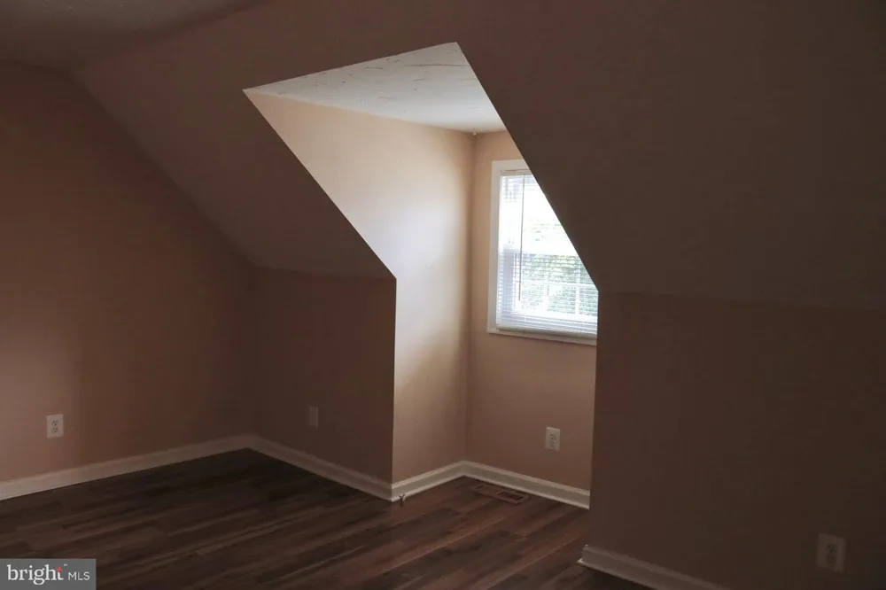 102 E MAIN STREET Marlton, NJ 08053