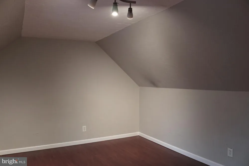 102 E MAIN STREET Marlton, NJ 08053