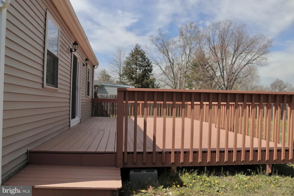 102 E MAIN STREET Marlton, NJ 08053