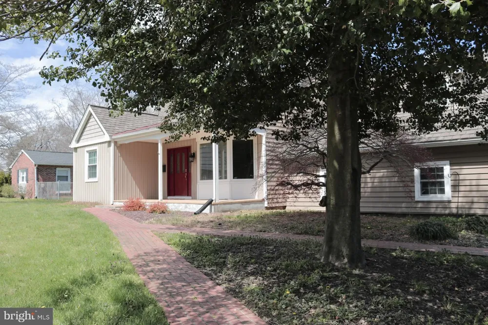 102 E MAIN STREET Marlton, NJ 08053