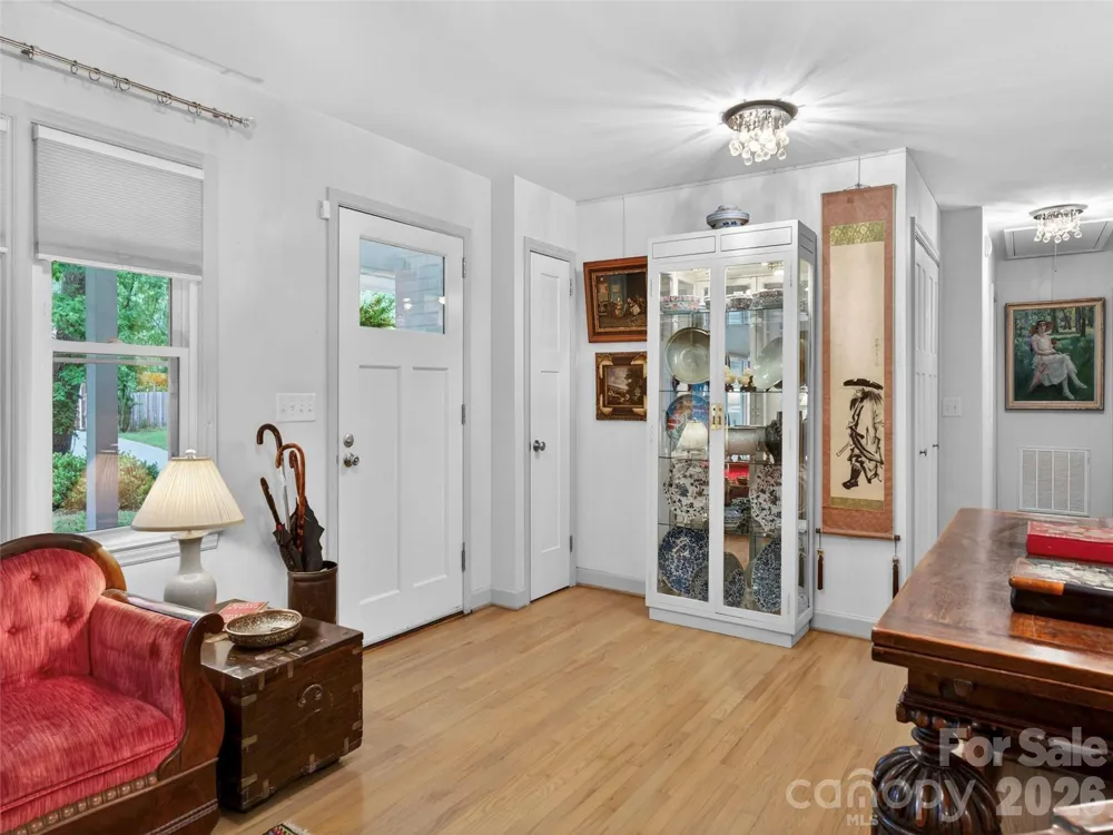 52 Melody Lane Saluda, NC 28773