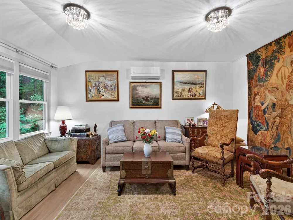 52 Melody Lane Saluda, NC 28773