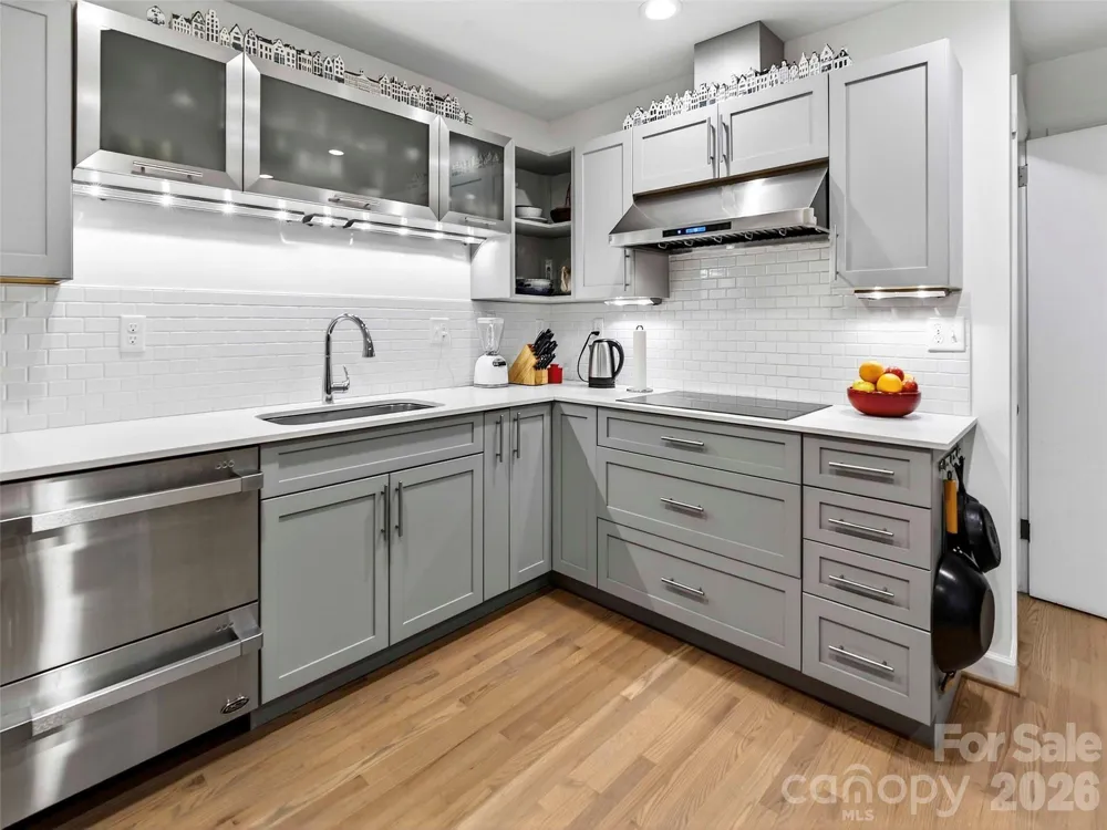 52 Melody Lane Saluda, NC 28773