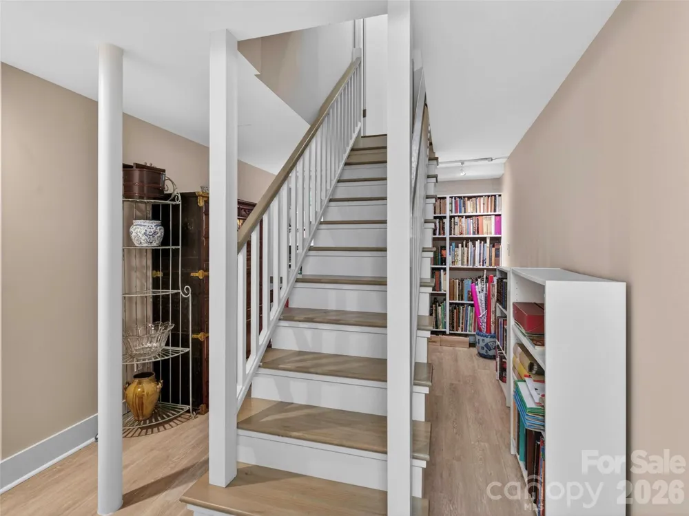 52 Melody Lane Saluda, NC 28773