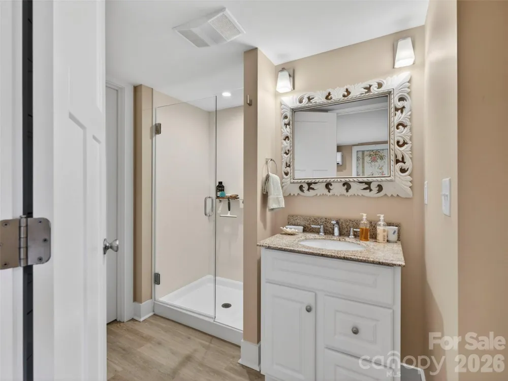 52 Melody Lane Saluda, NC 28773