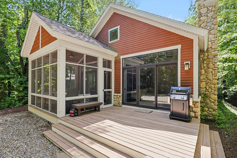 3411 Lake Chapin Drive Berrien Springs, MI 49103