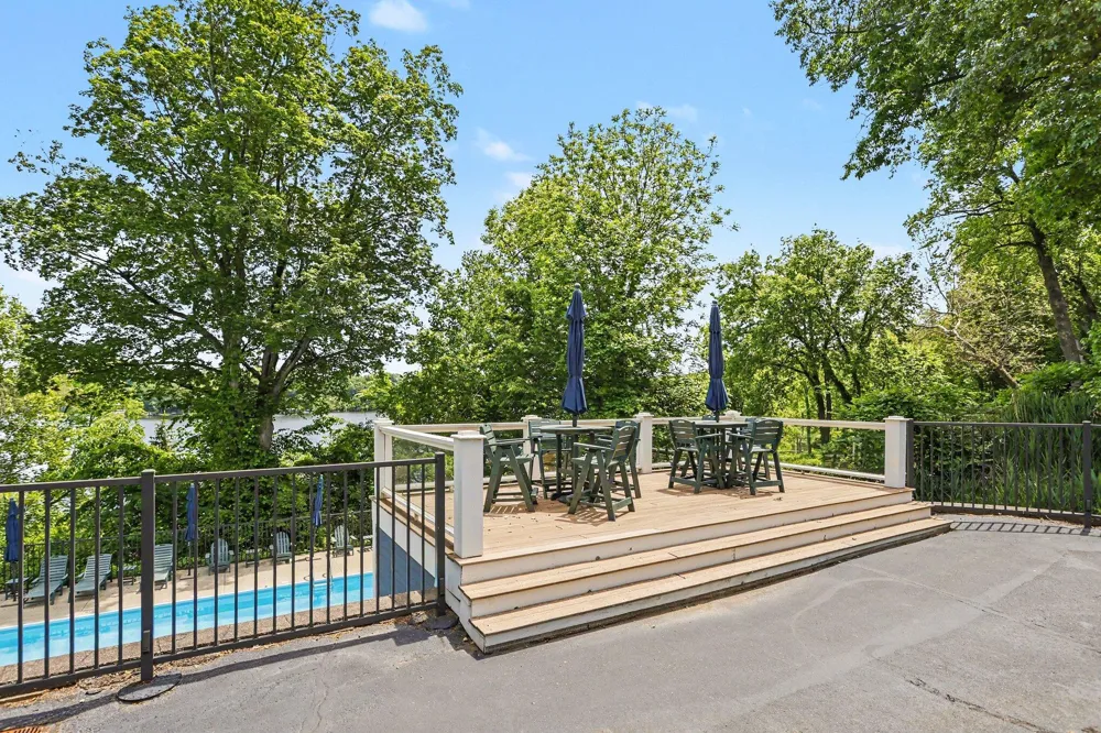 3411 Lake Chapin Drive Berrien Springs, MI 49103