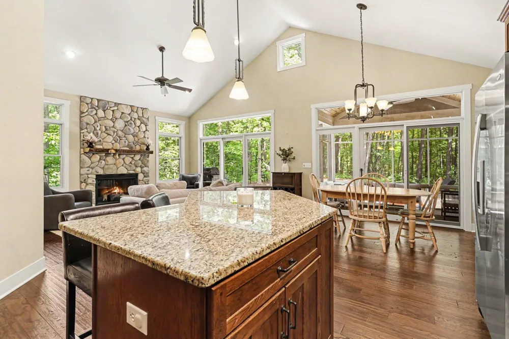 3411 Lake Chapin Drive Berrien Springs, MI 49103