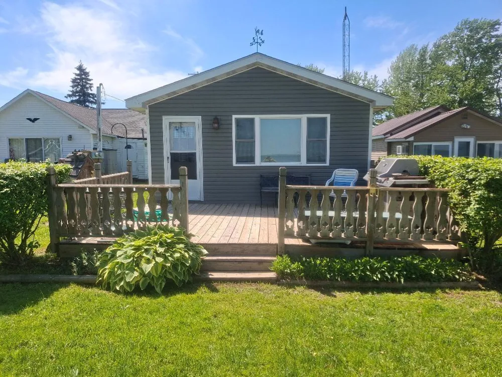 6434 W Houghton Lake Drive Houghton Lake, MI 48629