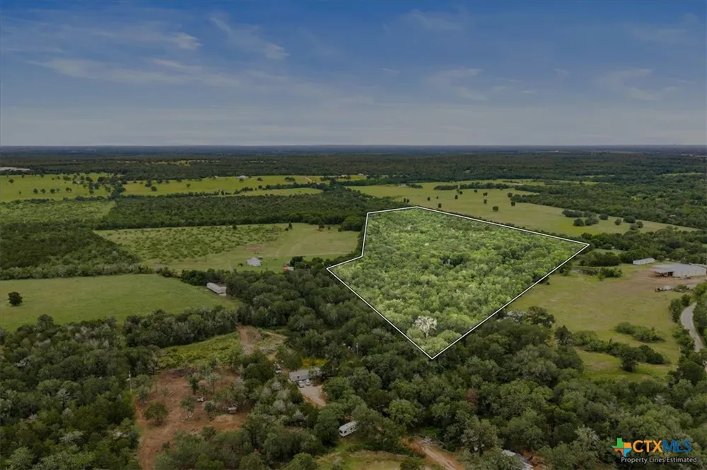 Charcoal Road Waelder, TX 78959