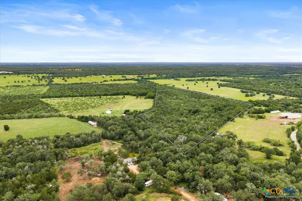 Charcoal Road Waelder, TX 78959