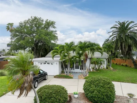 55A DOLPHIN DRIVE