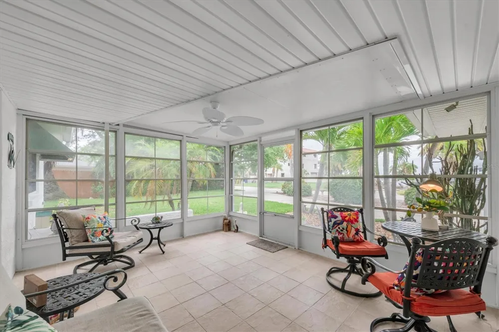 55A DOLPHIN DRIVE Treasure Island, FL 33706