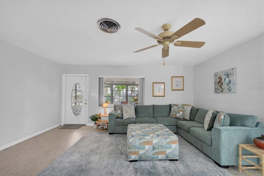 55A DOLPHIN DRIVE Treasure Island, FL 33706