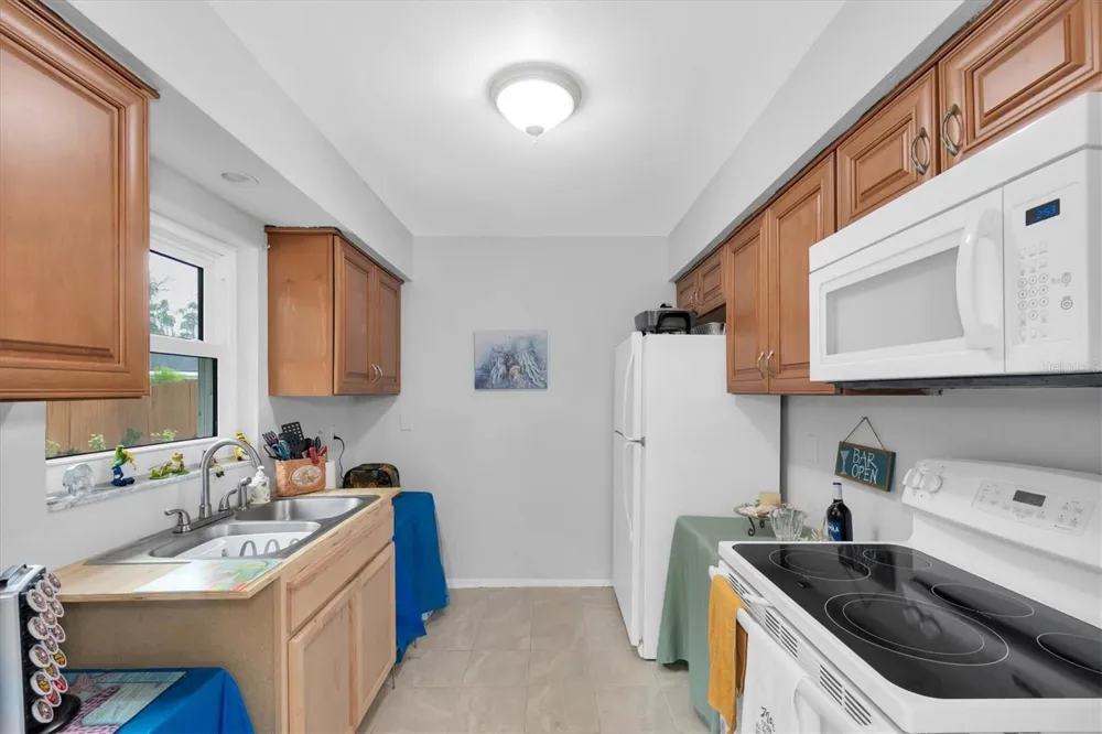 55A DOLPHIN DRIVE Treasure Island, FL 33706