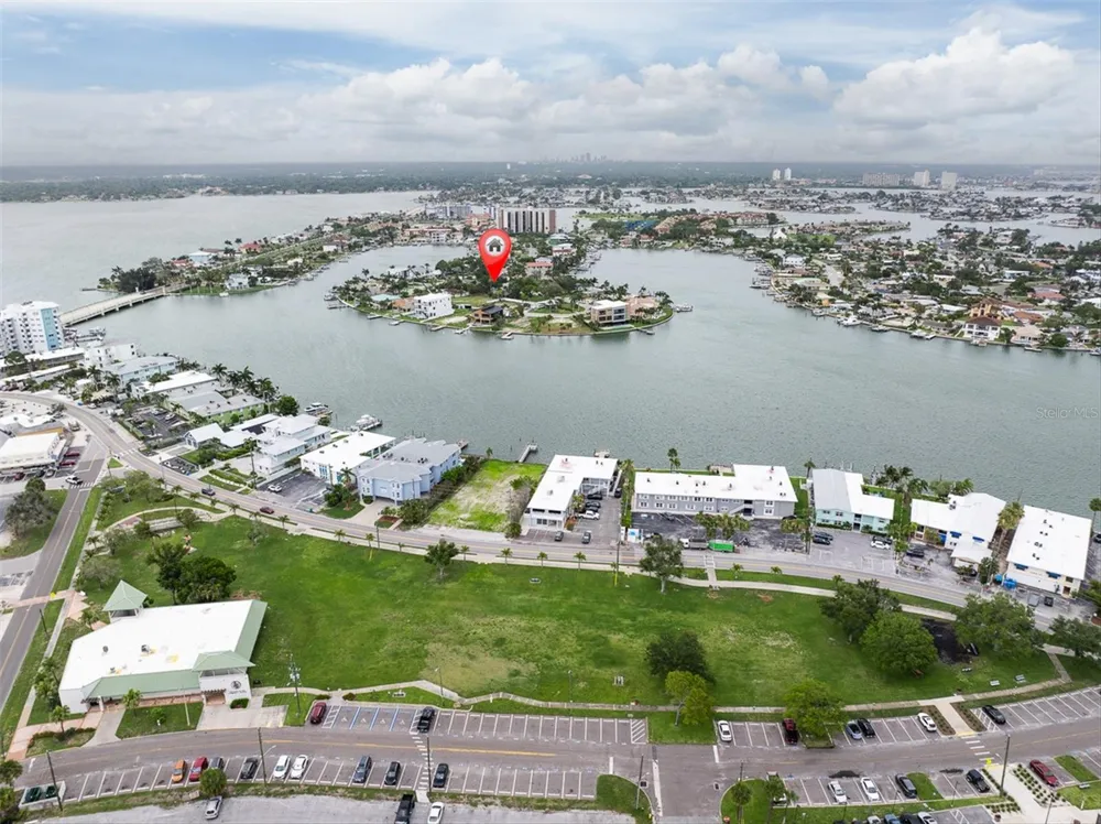 55A DOLPHIN DRIVE Treasure Island, FL 33706
