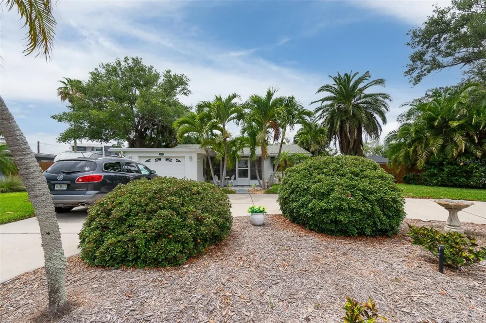 55A DOLPHIN DRIVE Treasure Island, FL 33706