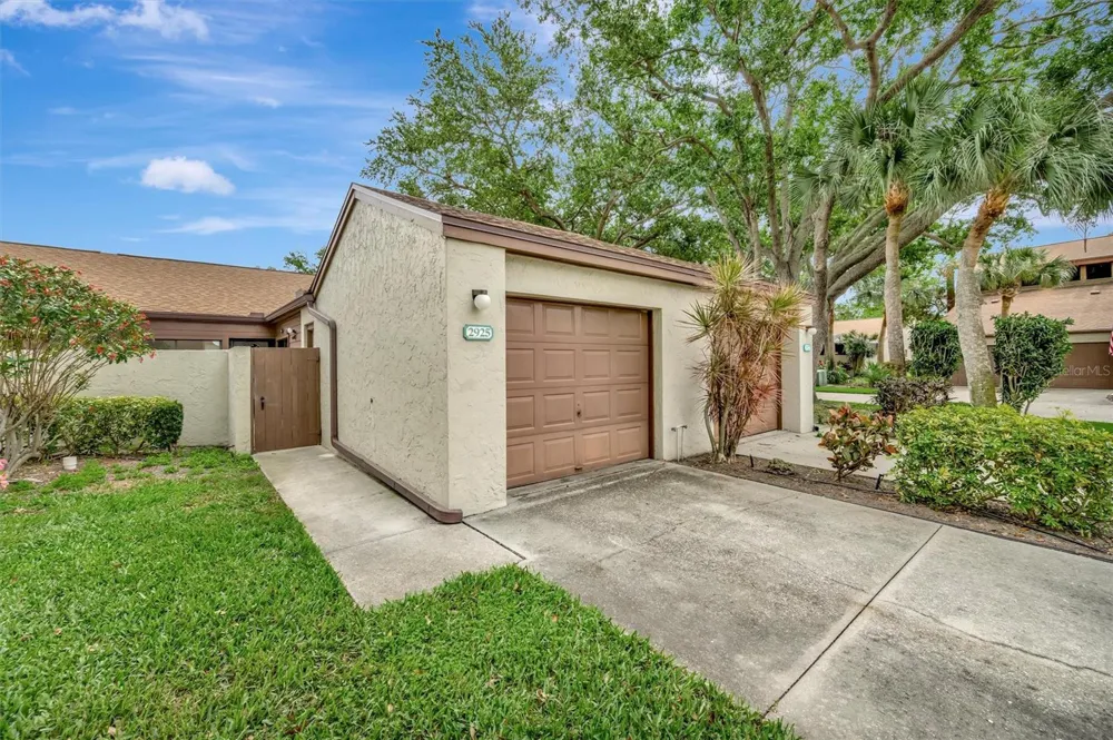 2925 PARK LAKE DRIVE #12 Bradenton, FL 34209