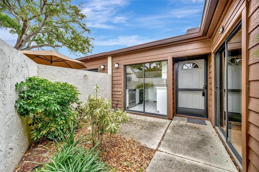2925 PARK LAKE DRIVE #12 Bradenton, FL 34209