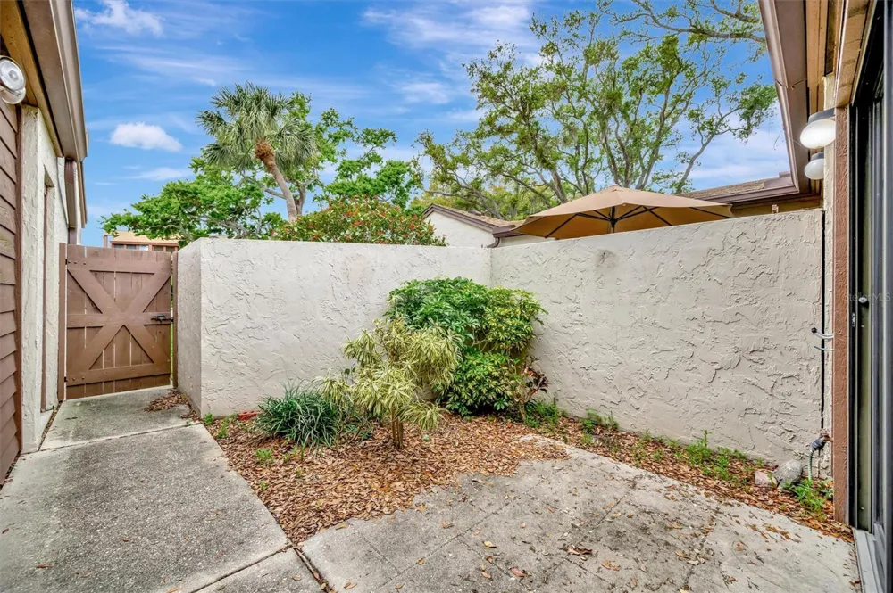 2925 PARK LAKE DRIVE #12 Bradenton, FL 34209