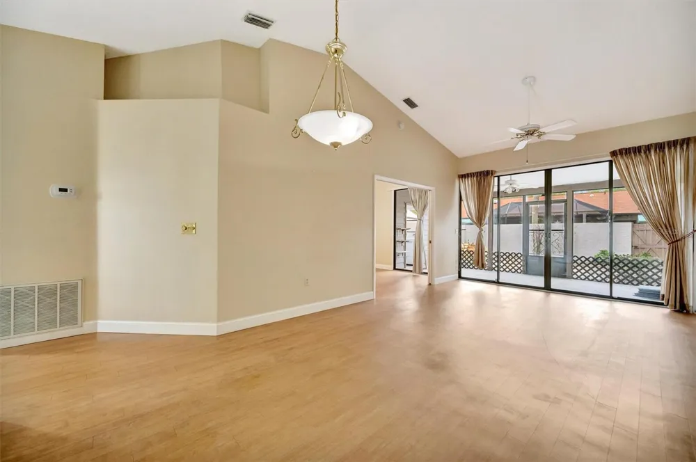 2925 PARK LAKE DRIVE #12 Bradenton, FL 34209