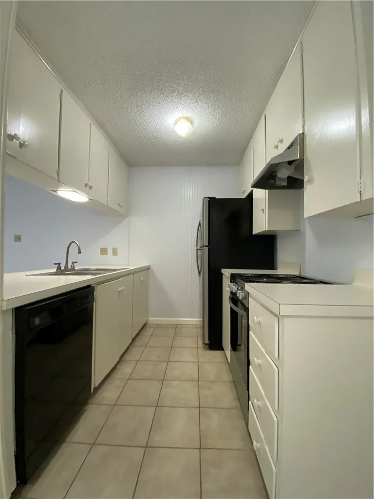 2408 Longview Street #107 Austin, TX 78705