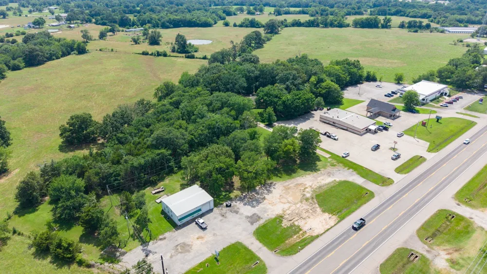 788 E Lennon Drive Emory, TX 75440