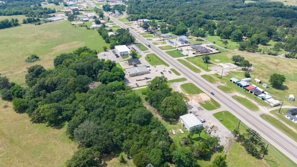 788 E Lennon Drive Emory, TX 75440