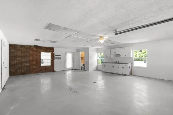 1110 King Rd Centerville, TN 37033