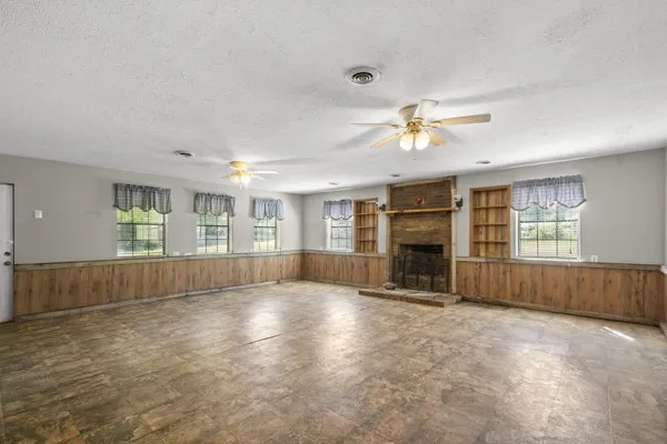1110 King Rd Centerville, TN 37033