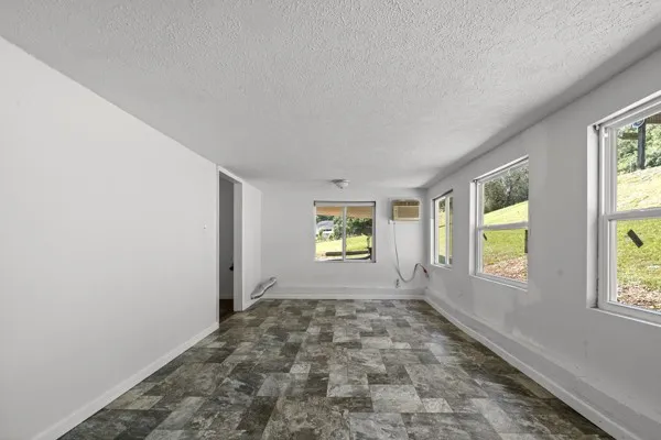 1110 King Rd Centerville, TN 37033