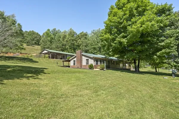 1110 King Rd Centerville, TN 37033
