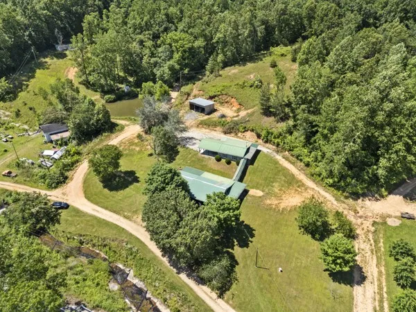 1110 King Rd Centerville, TN 37033
