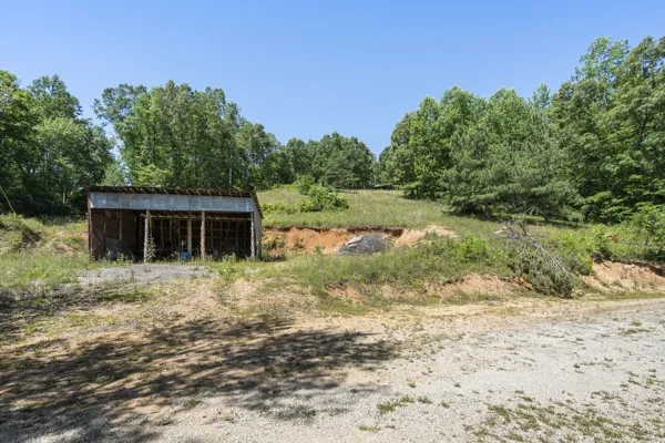 1110 King Rd Centerville, TN 37033