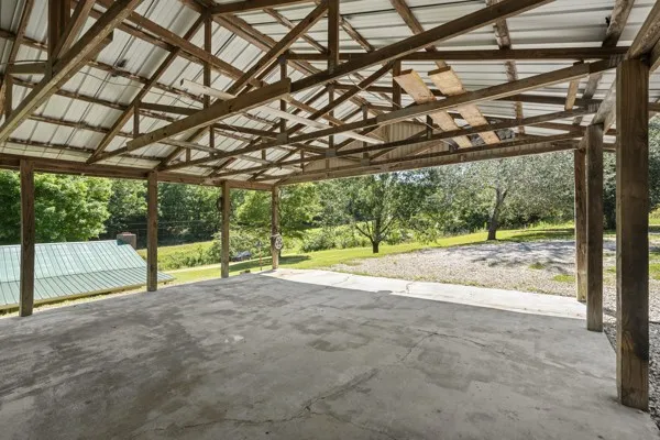 1110 King Rd Centerville, TN 37033