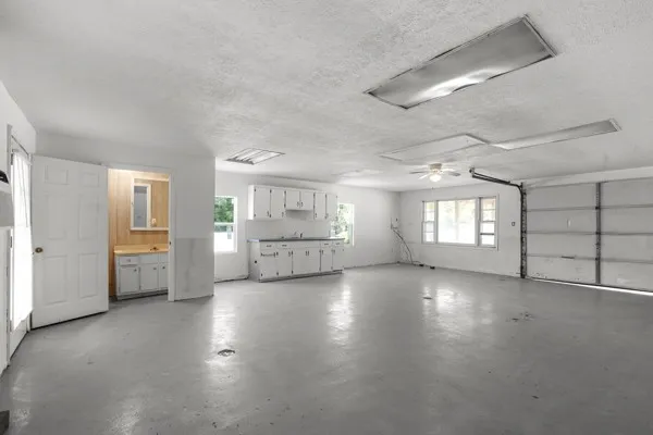 1110 King Rd Centerville, TN 37033