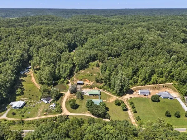 1110 King Rd Centerville, TN 37033