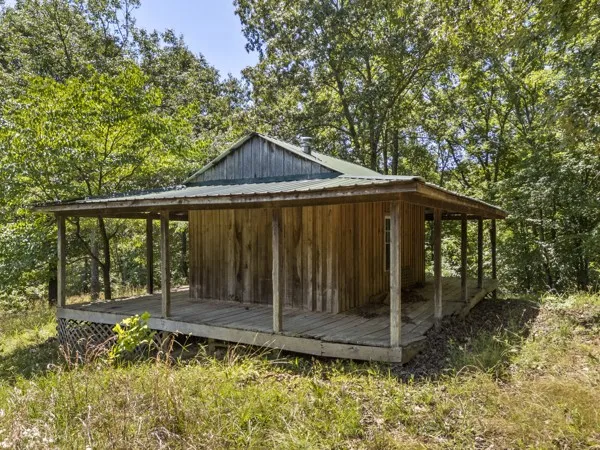 1110 King Rd Centerville, TN 37033