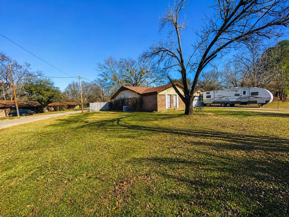 120 Juniper Drive Palestine, TX 75803