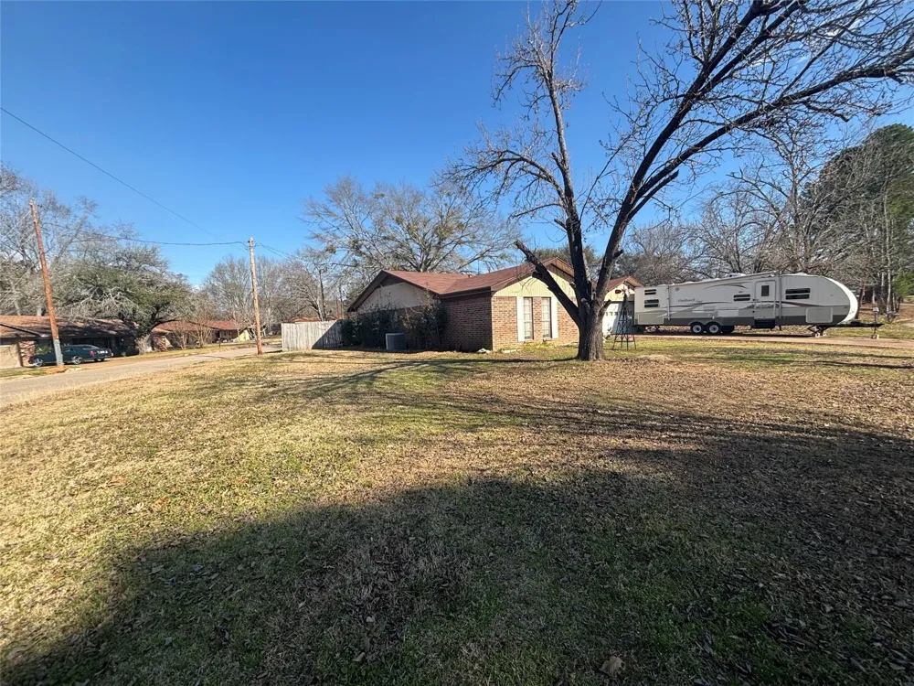 120 Juniper Drive Palestine, TX 75803