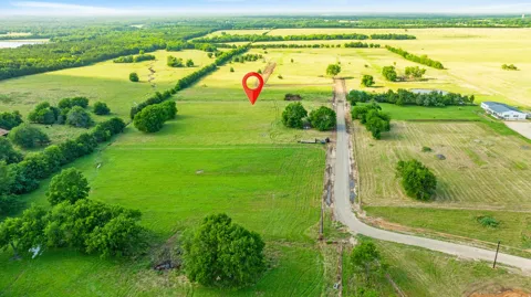 393 Private Road 33261