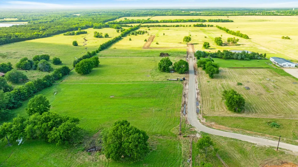 393 Private Road 33261 Sumner, TX 75486