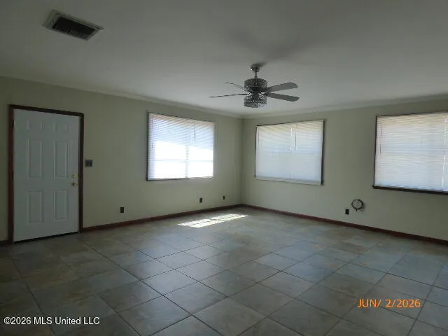 166 Lee Avenue Vidalia, LA 71373