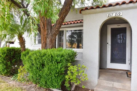 817 E Palm