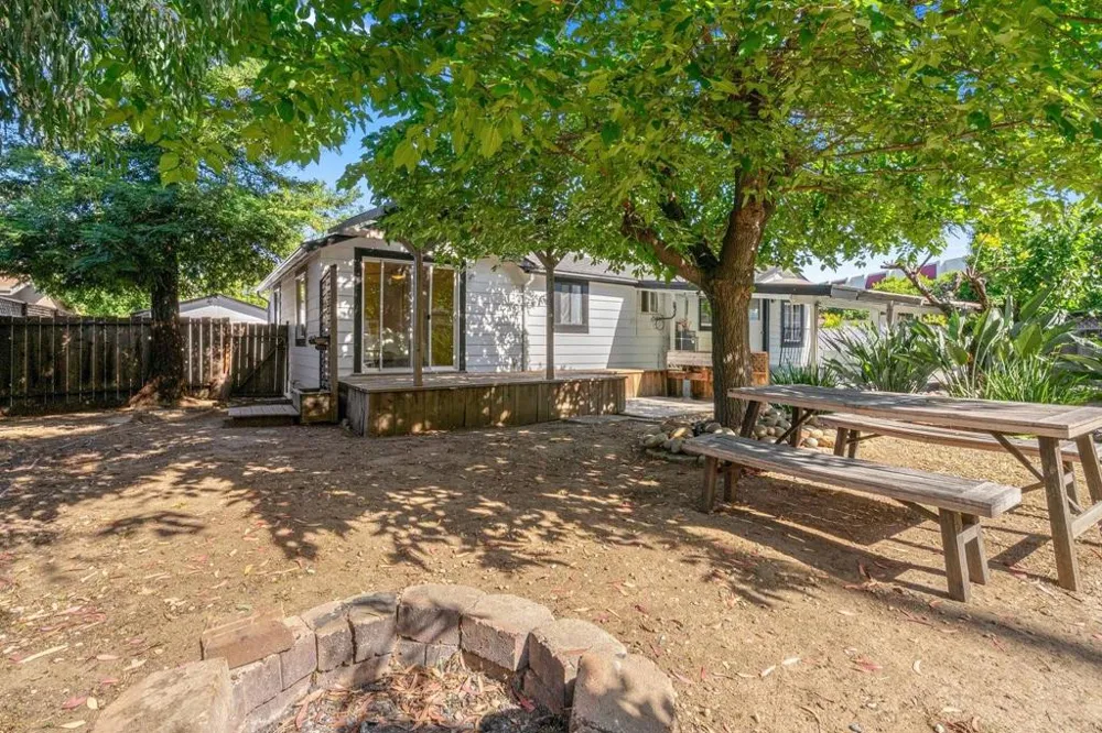 1131 Shamrock Drive Campbell, CA 95008
