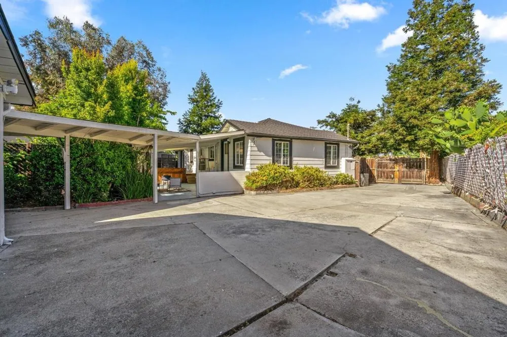 1131 Shamrock Drive Campbell, CA 95008